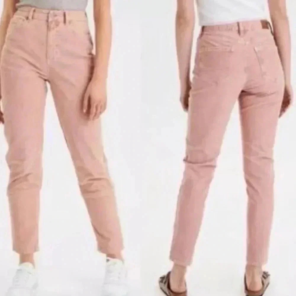 American‎ Eagle Corduroy Mom Jean Blush Rose Size 16